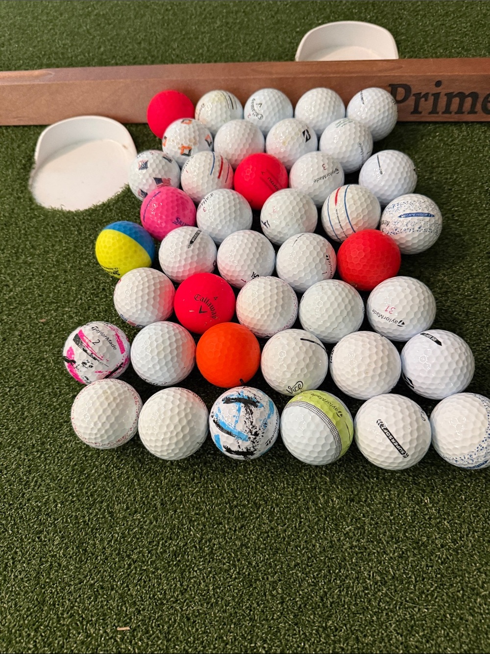 40 Mixed Color Practice Golf Balls - White, Orange, Pink, Yellow, Red